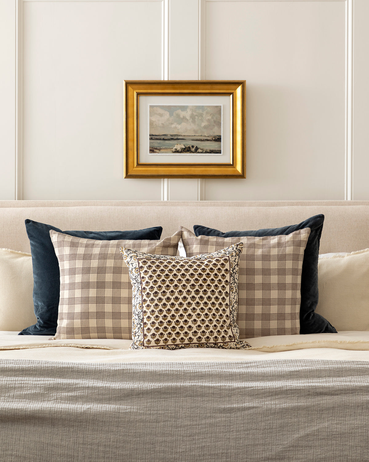 Malik Linen Pillow Cover