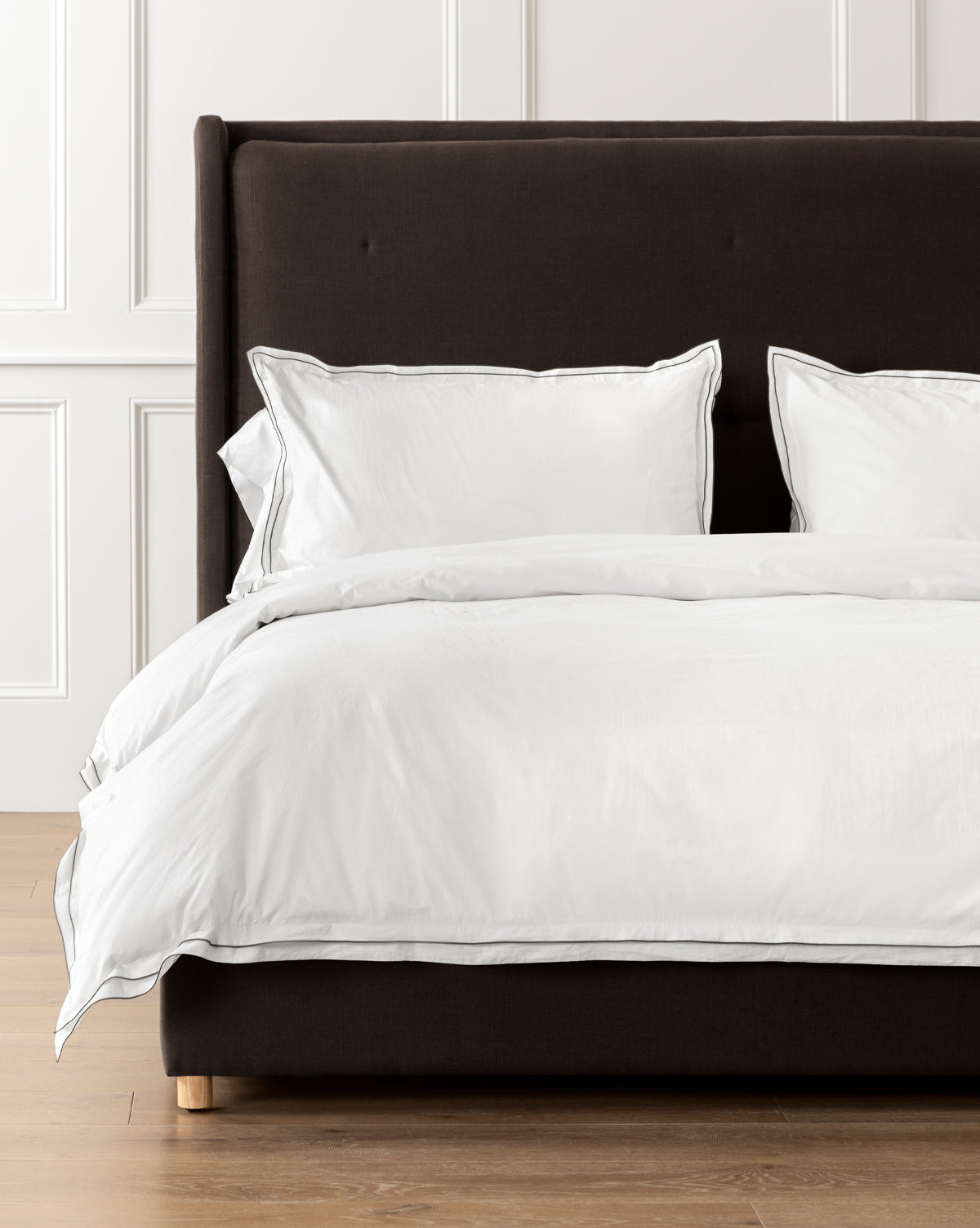 Devlin White Duvet Cover & Sham Set