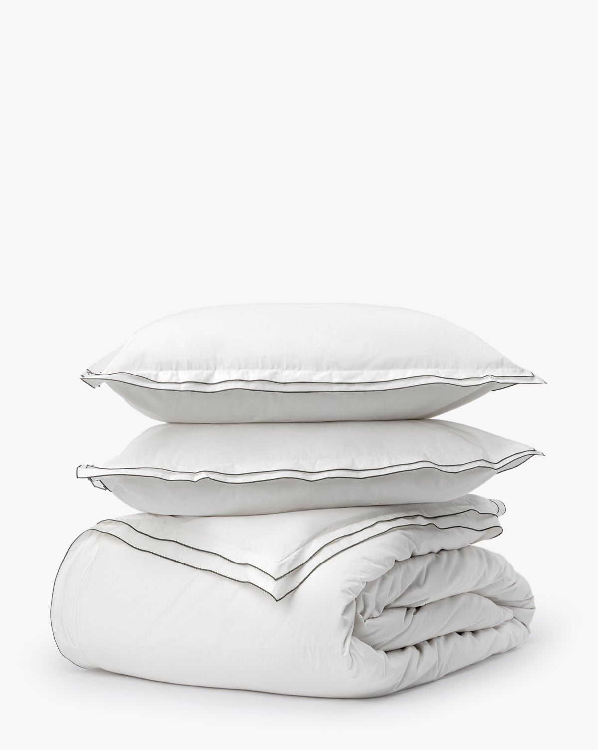 Devlin White Duvet Cover & Sham Set