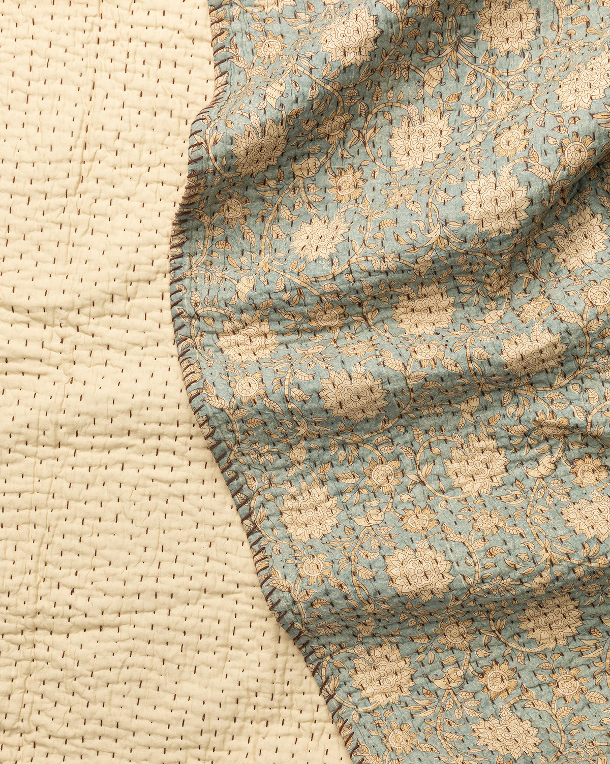 cotton quilt, modern quilt, queen size quilt, king size quilt, floral bedding, cotton bedding