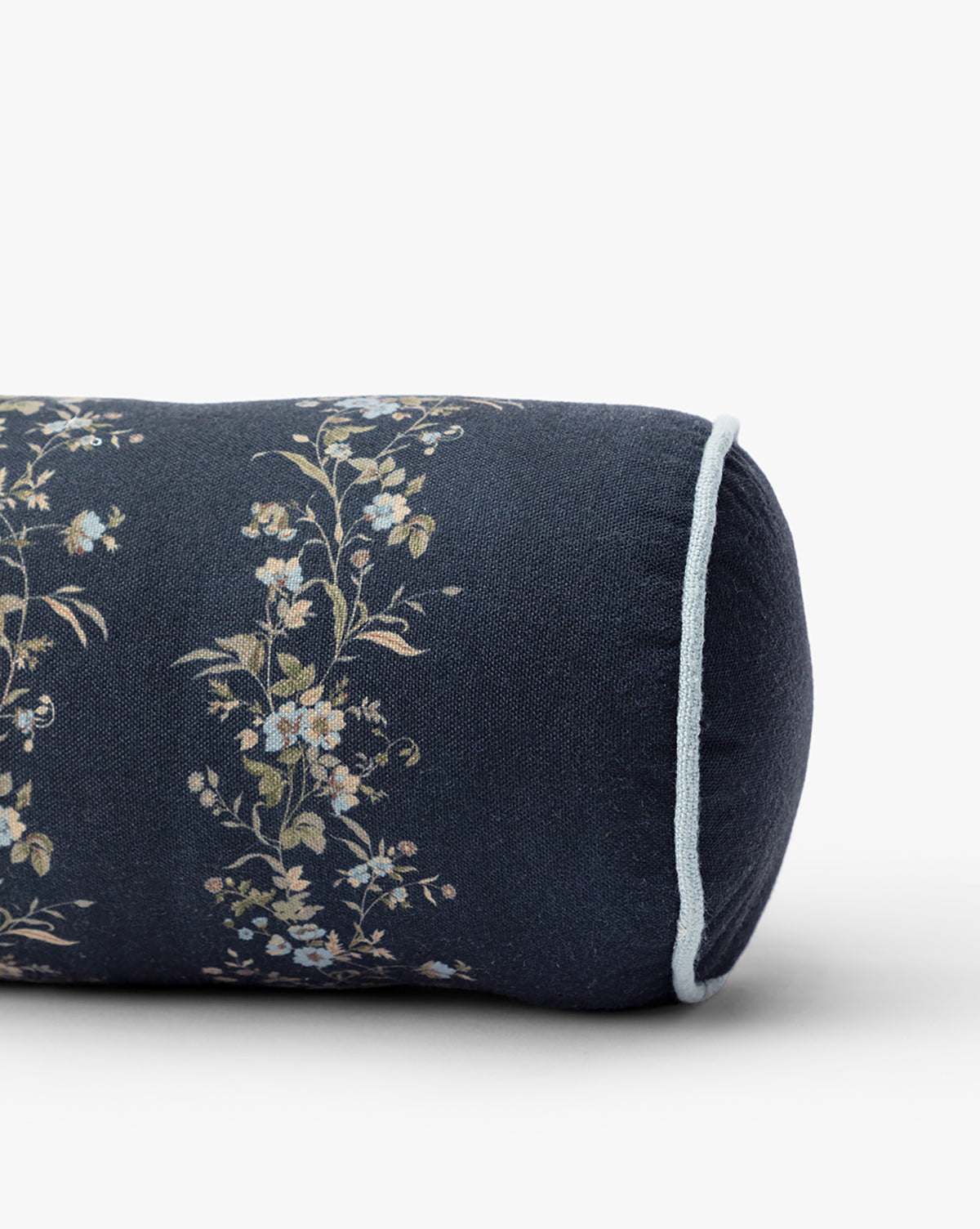 Wyeth Indoor/Outdoor Pillow