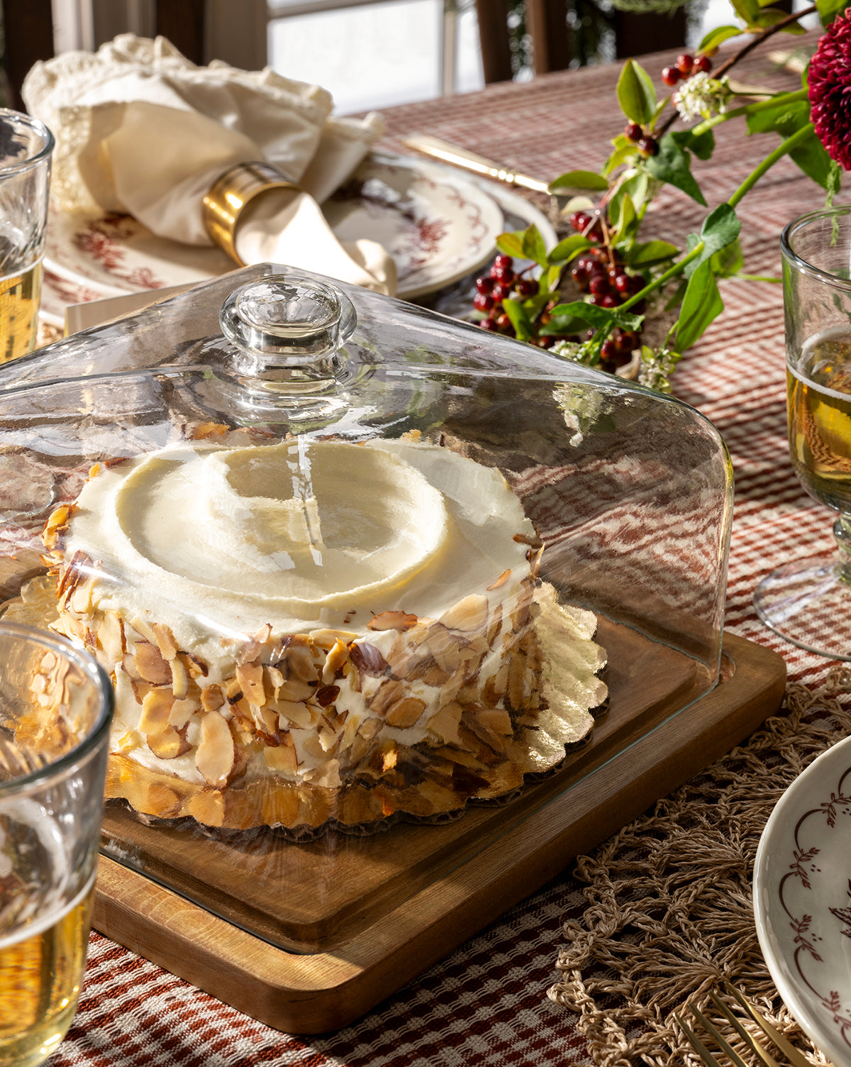 Collier Serving Cloche