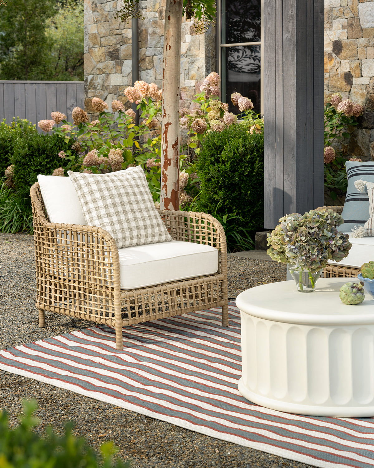 Glenwood Outdoor Lounge Chair (Ready to Ship)