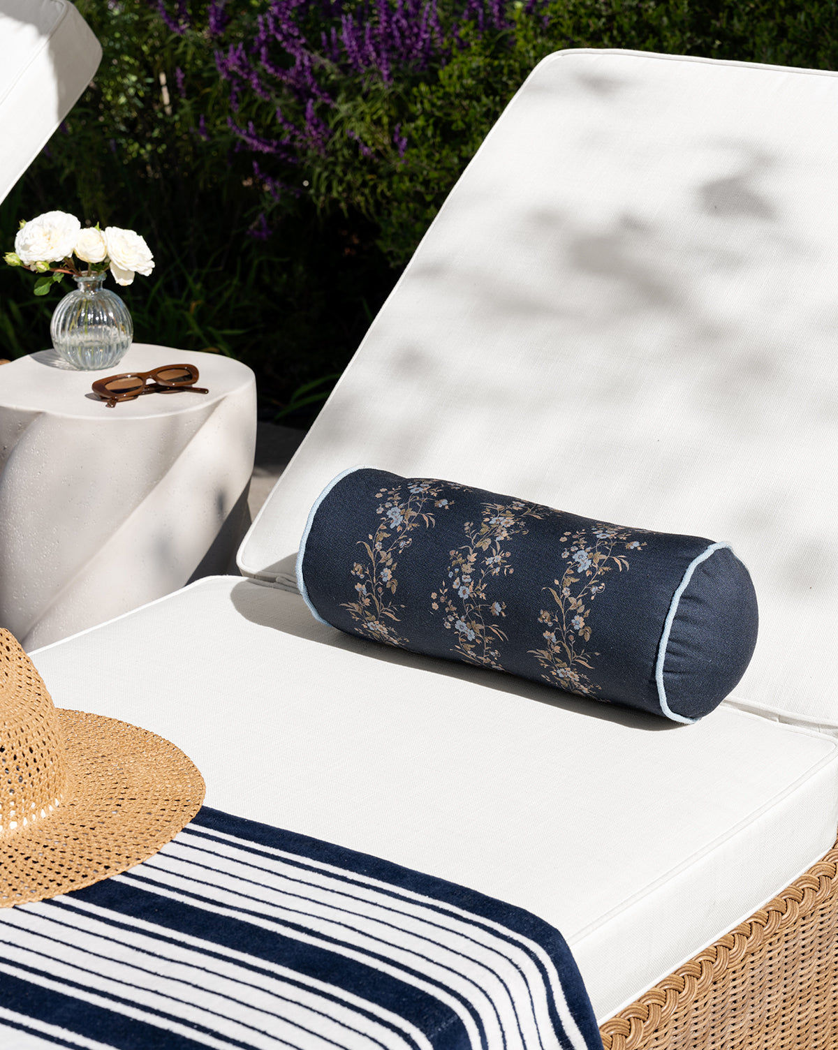 Wyeth Indoor/Outdoor Pillow