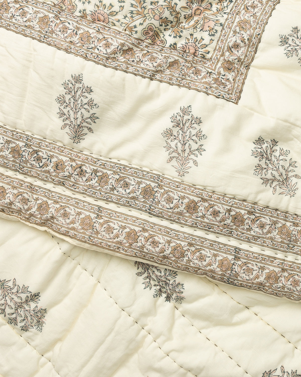 block print, block print quilt, floral quilt, patterned bedding