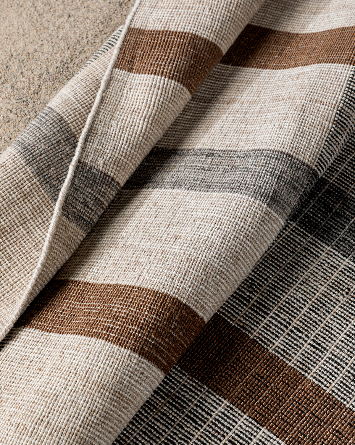 Keenan Handwoven Indoor/Outdoor Rug