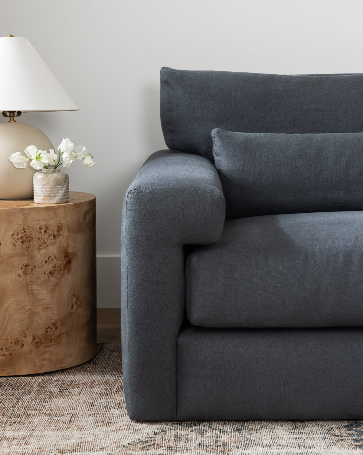 Beckstead Chaise Sectional 128"
