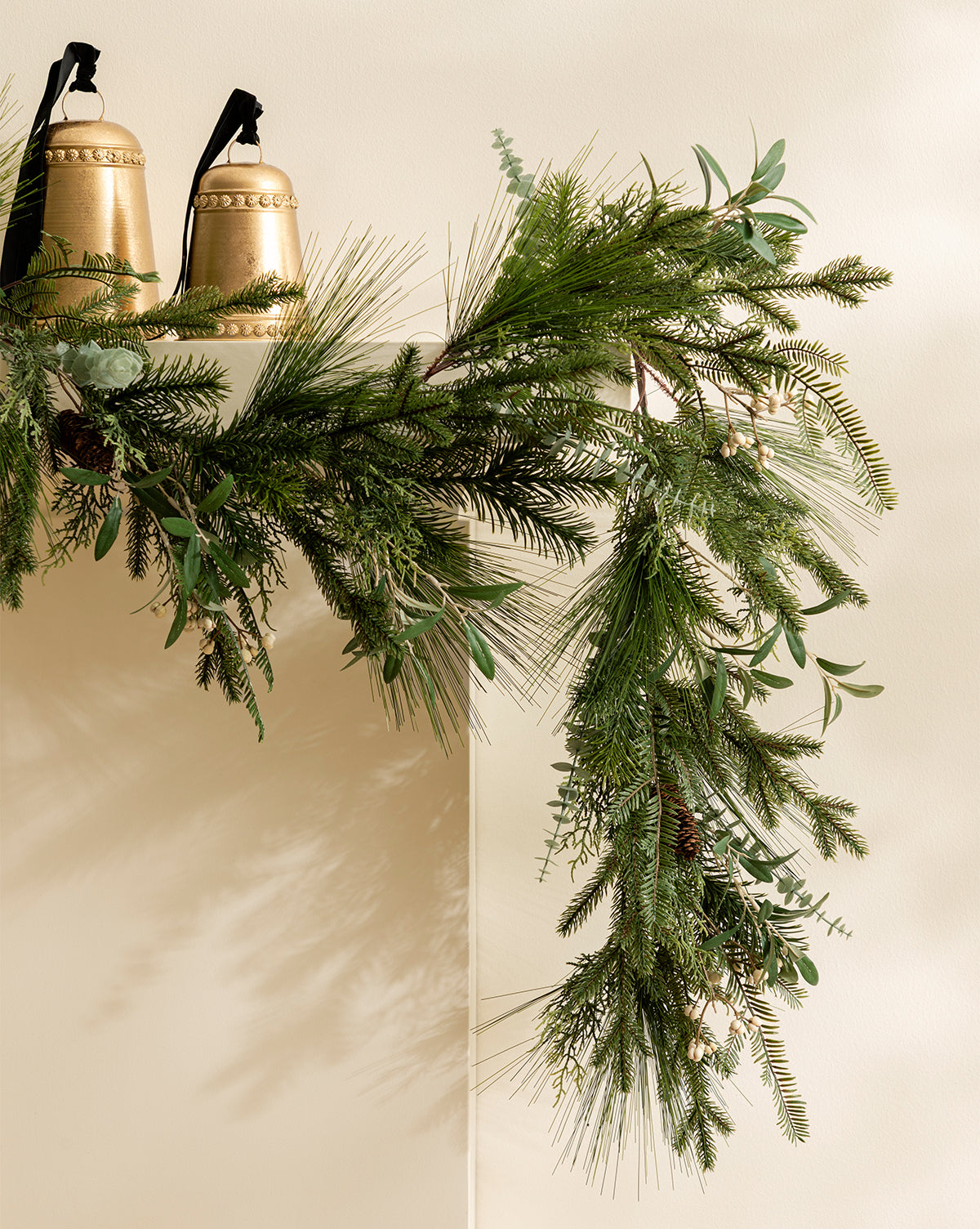 6' Pinecone & Berries Faux Garland