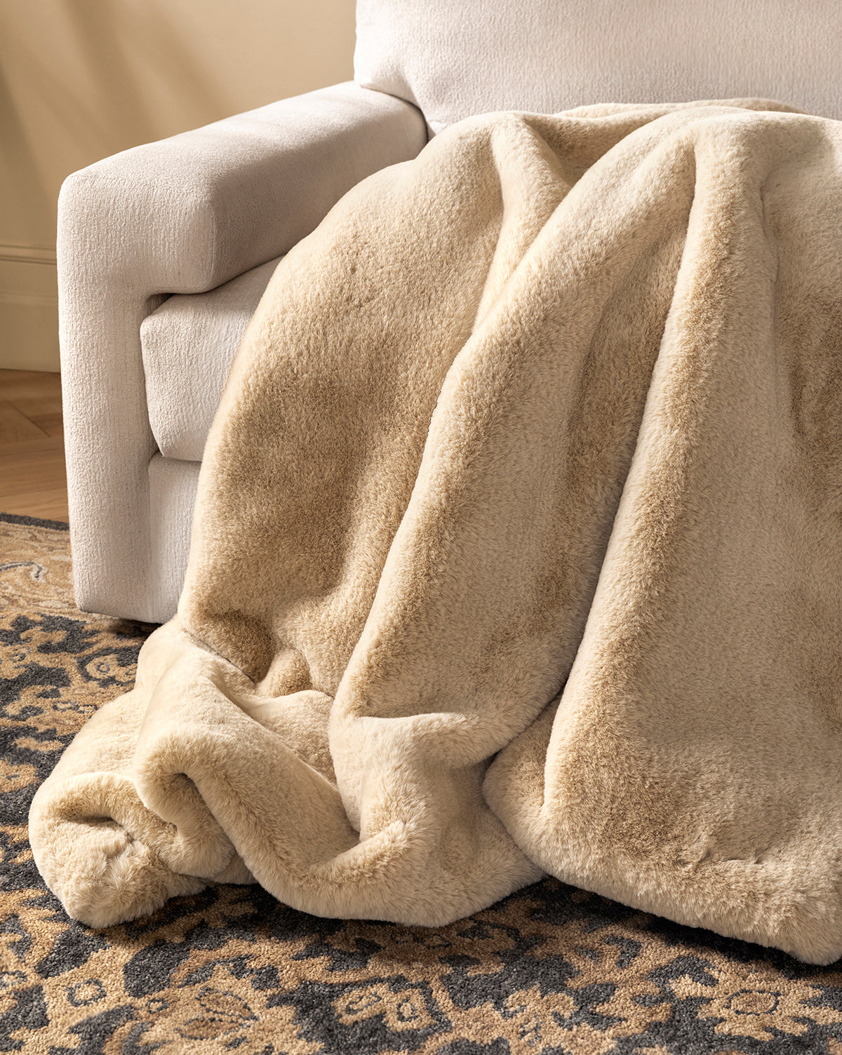 Tove Faux Fur Throw