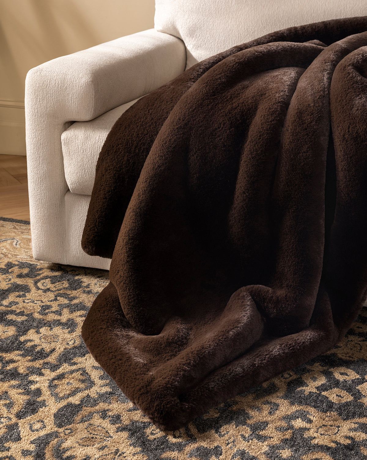 Tove Faux Fur Throw