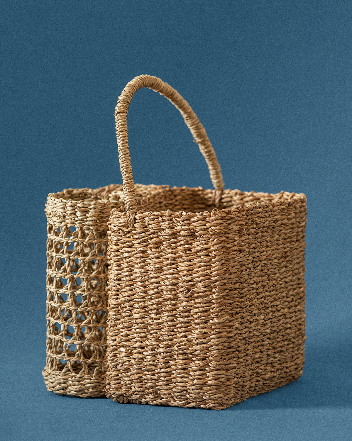 Hand-Woven Seagrass Basket with Handle & Bottle Holder