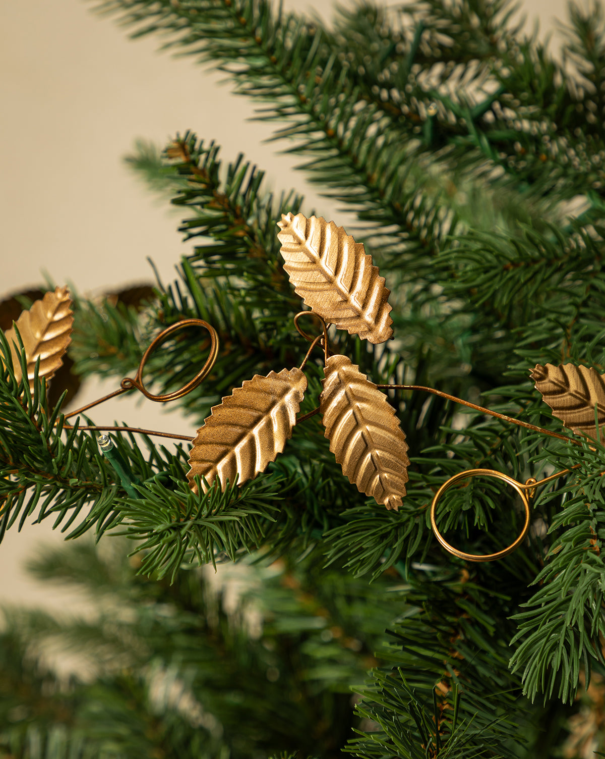 6' Card Holder Garland