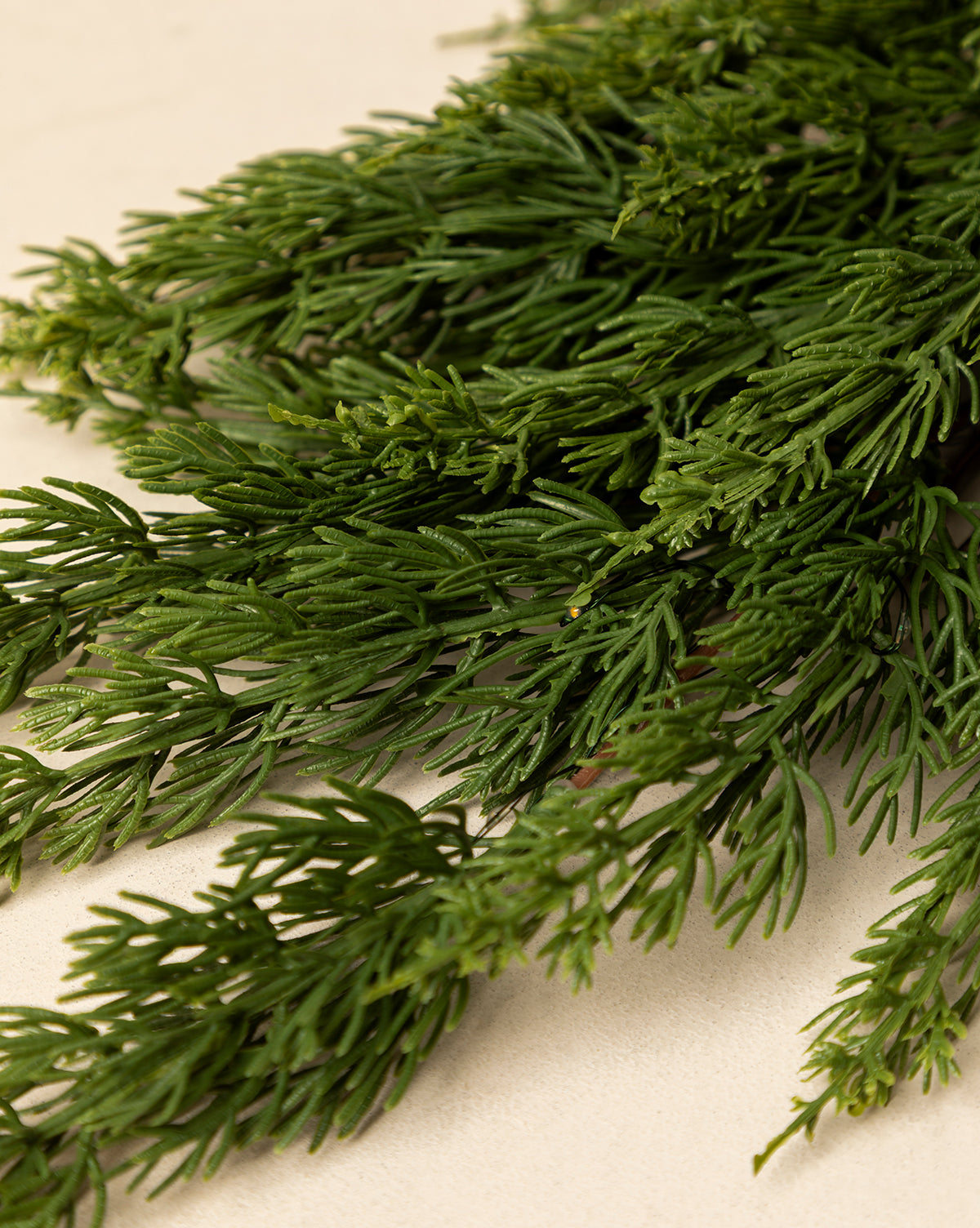 6' Cedar Pre-Lit Faux Garland