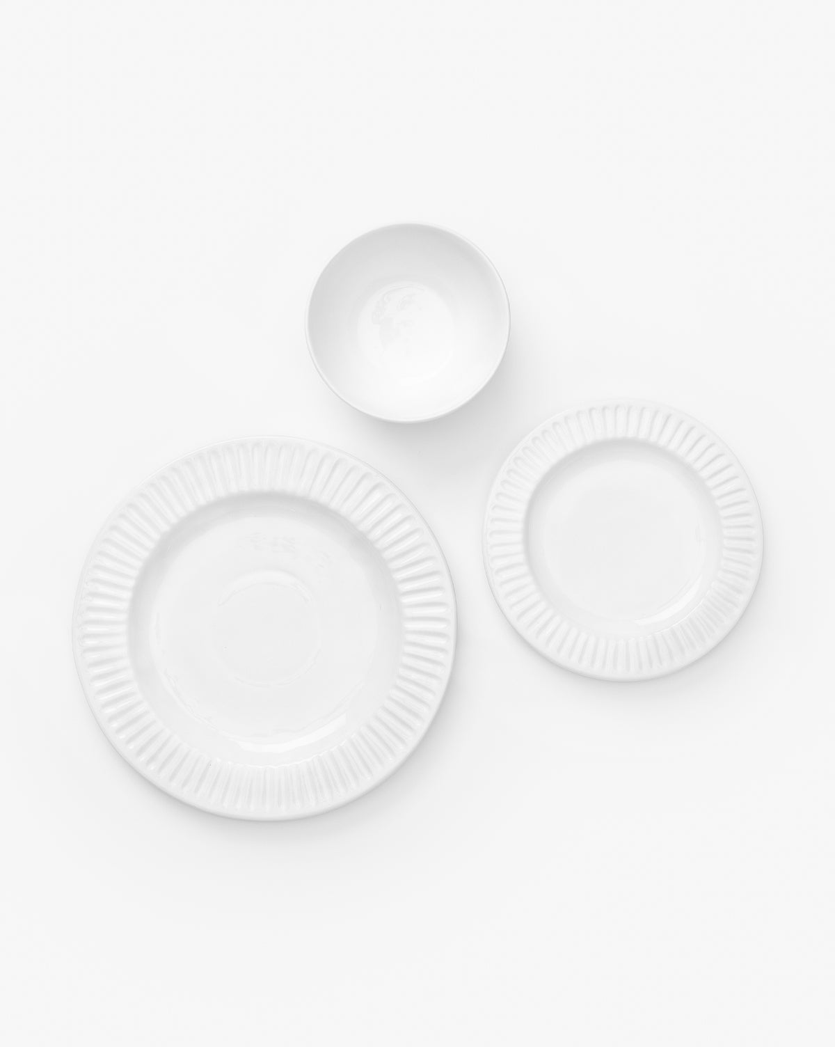 Adele White Dinner Plate (Set of 4)