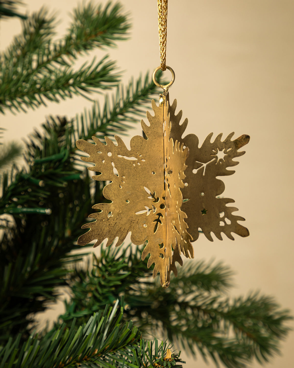 Antique Gold Snowflake Ornaments (Set of 4)