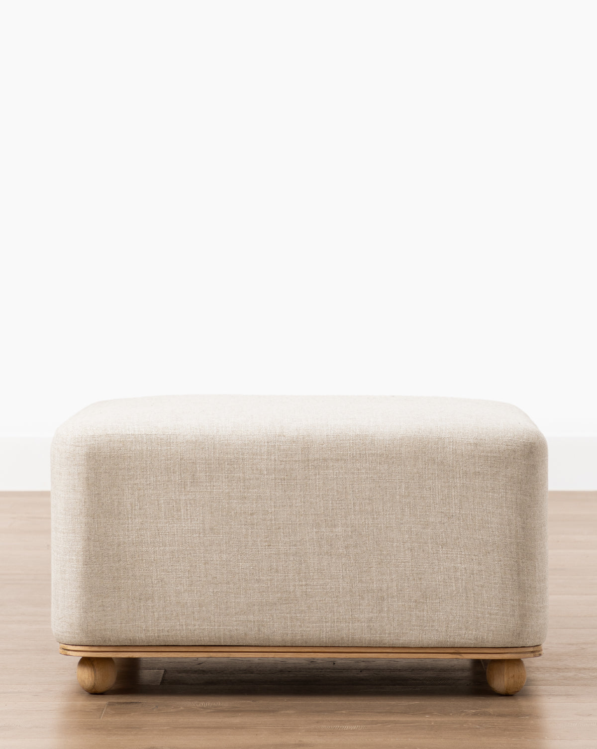 Arie Ottoman