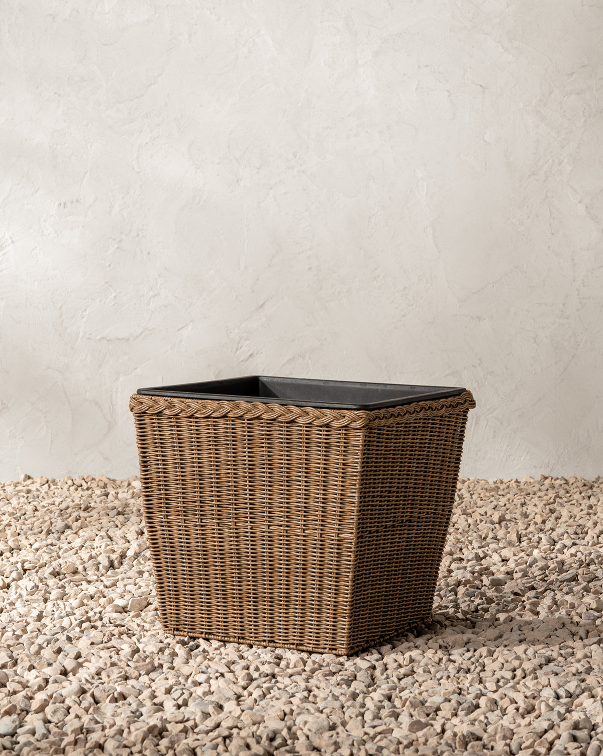 Haviland Indoor/Outdoor Woven Planter