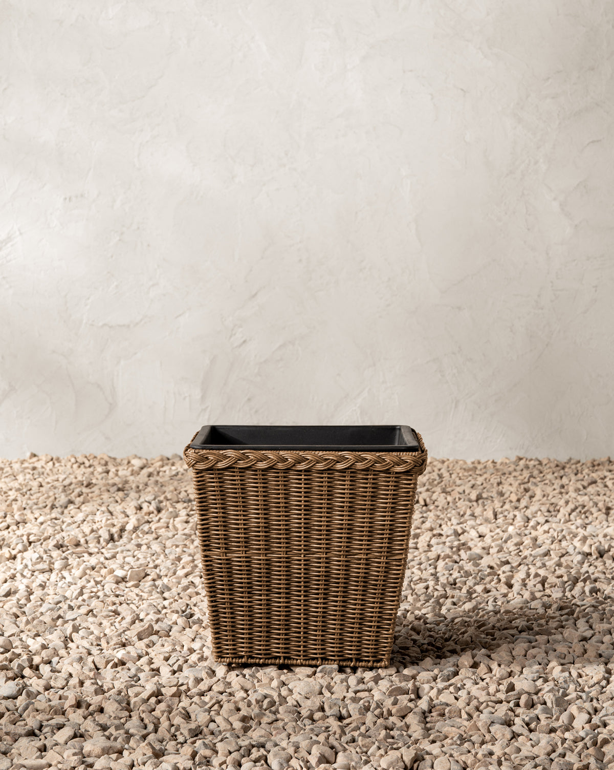 Haviland Indoor/Outdoor Woven Planter