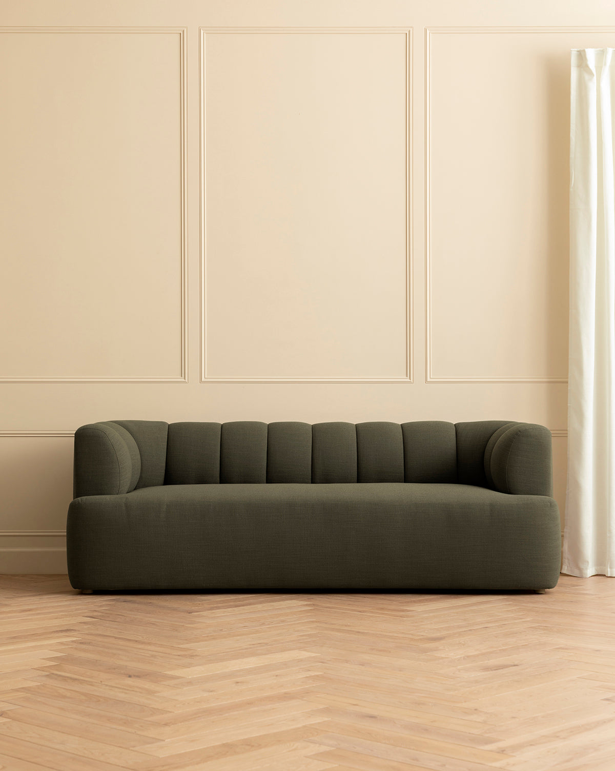 Ines Sofa 90"