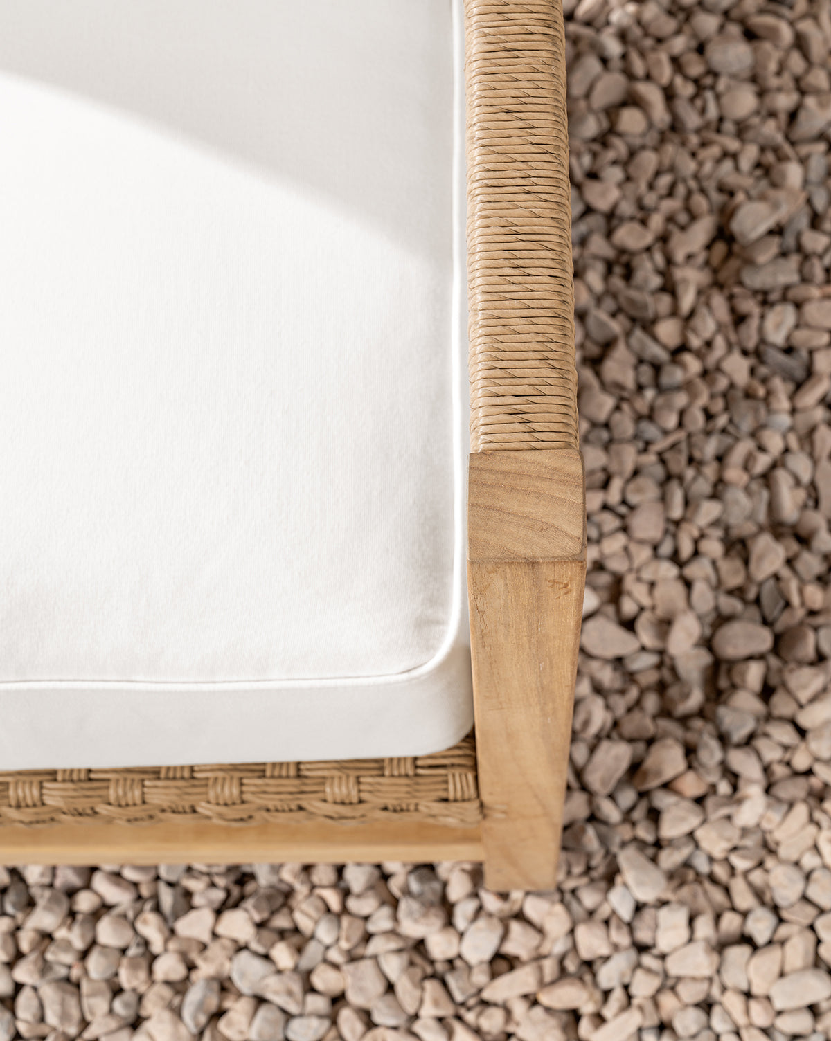 Lindon Outdoor Lounge Chair (Ready to Ship)