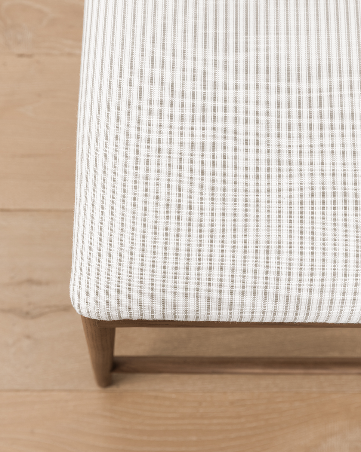 Molly Stool