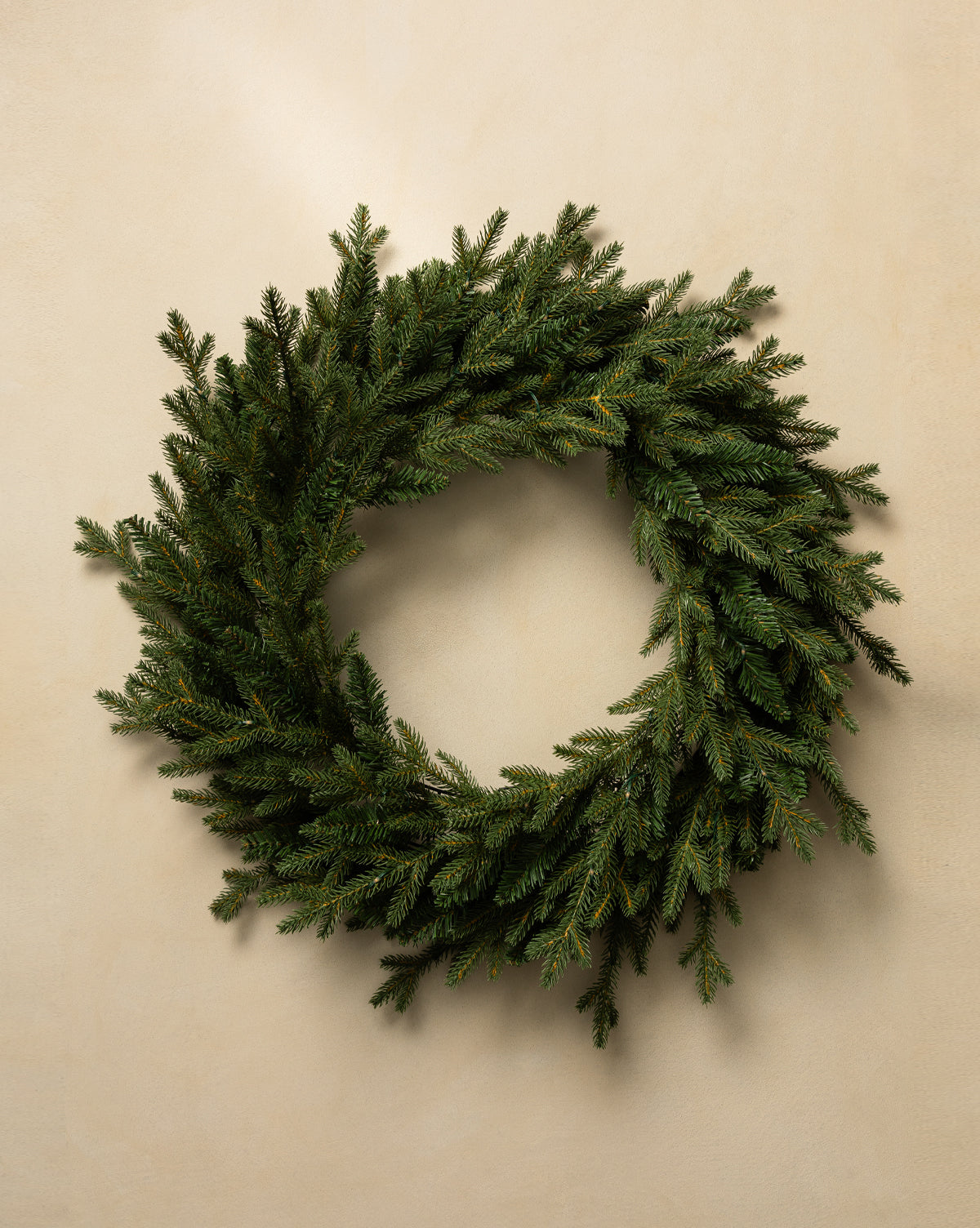 20" Norway Pre-Lit Indoor/Outdoor Faux Wreath