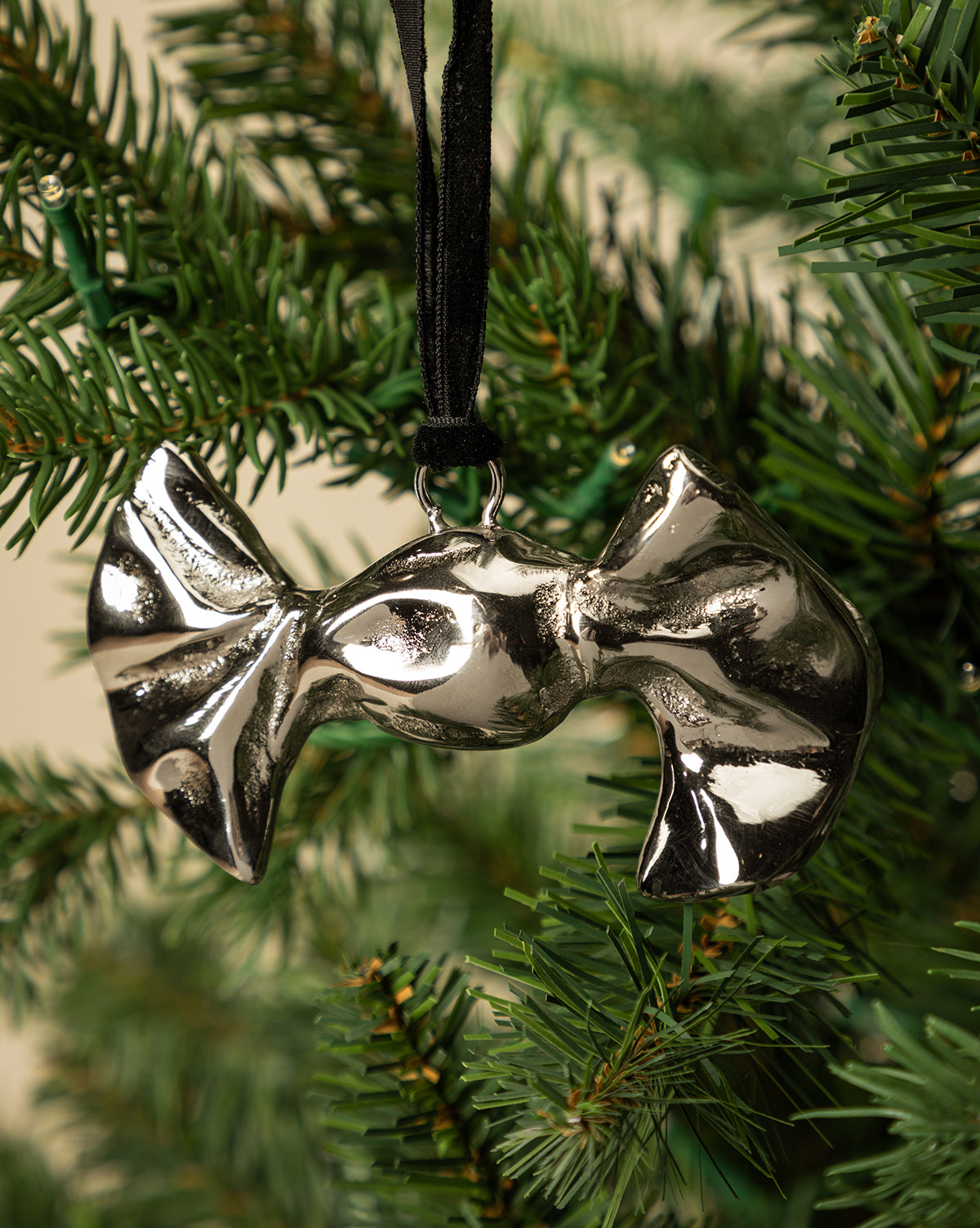Silver Bonbon Ornament