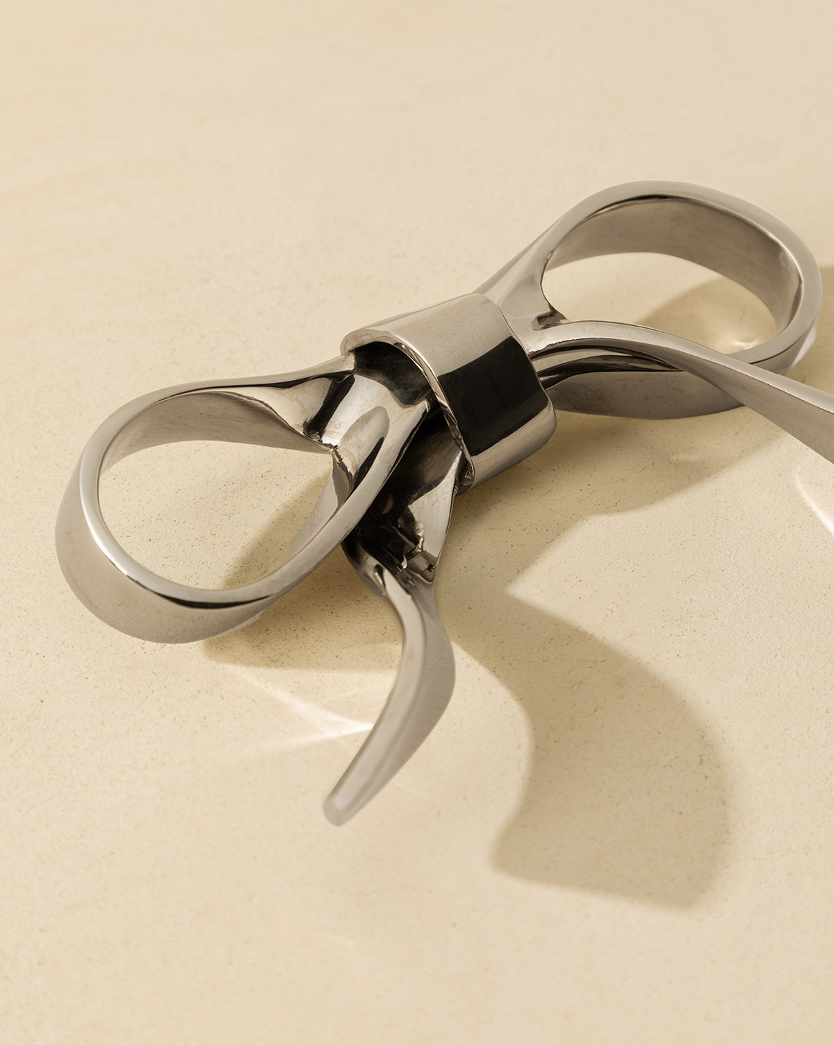 Silver Bow Object