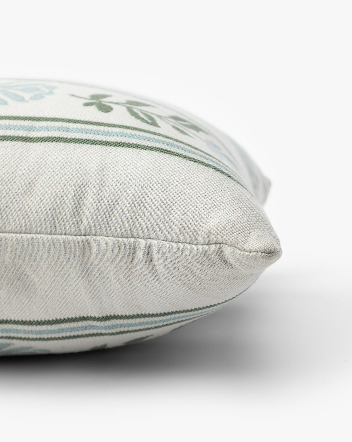 Wells Indoor/Outdoor Pillow