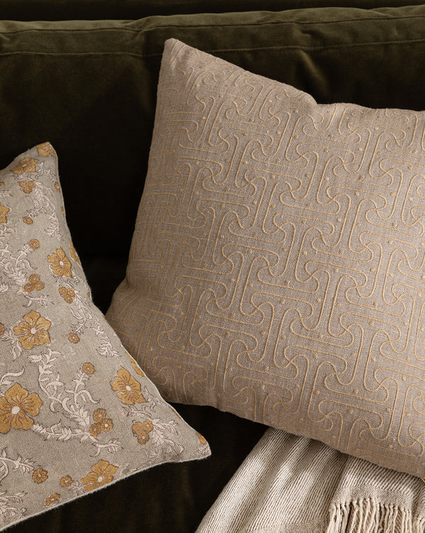 Saren Pillow Cover
