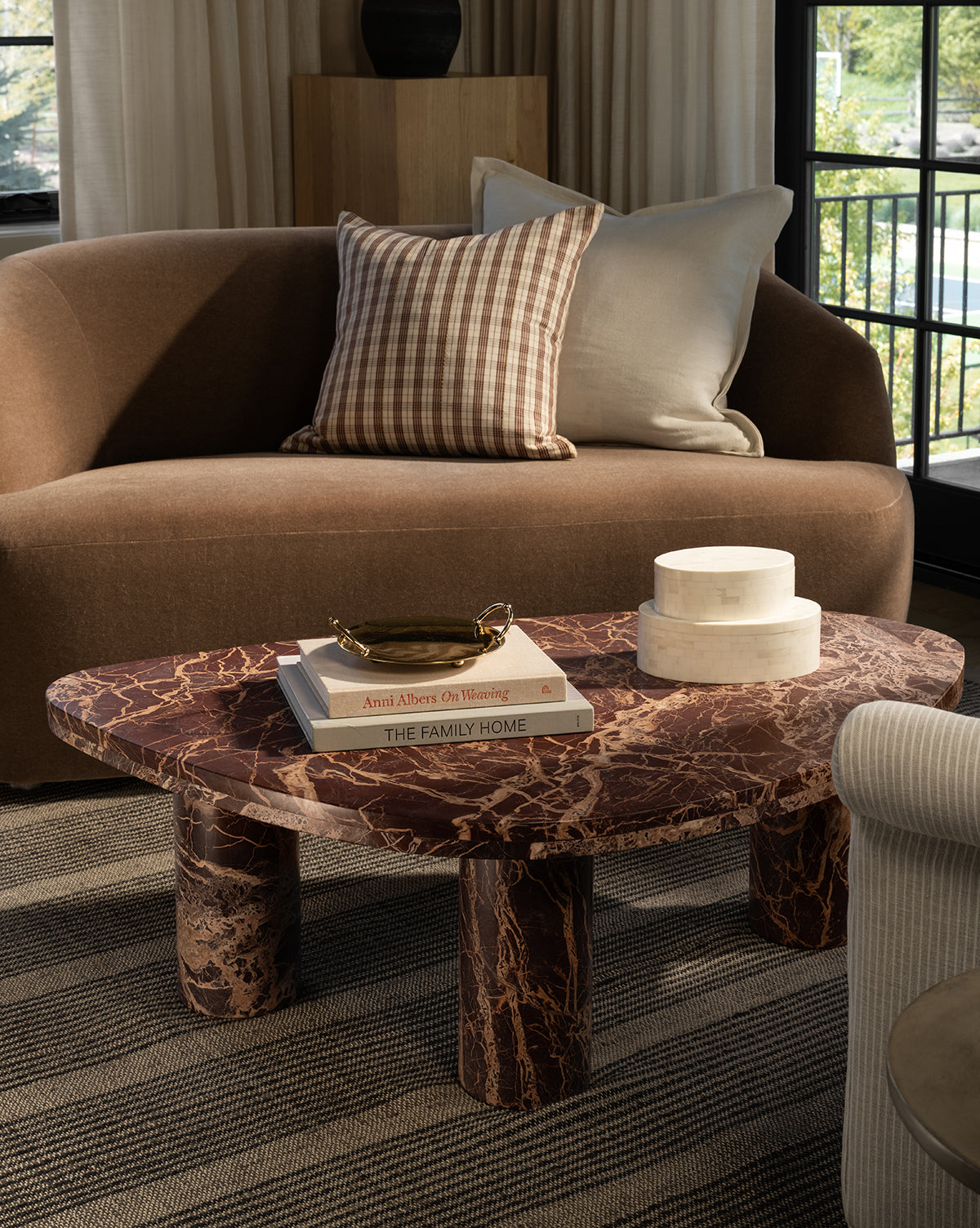 Rooms to go marble coffee table hotsell