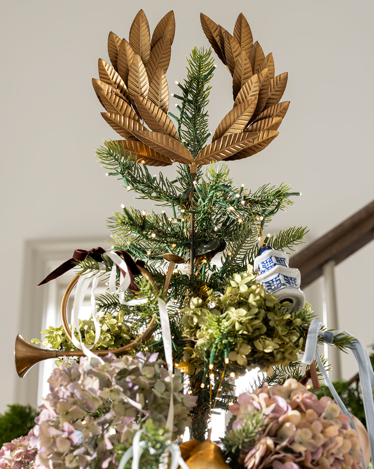 Laurel Tree Topper