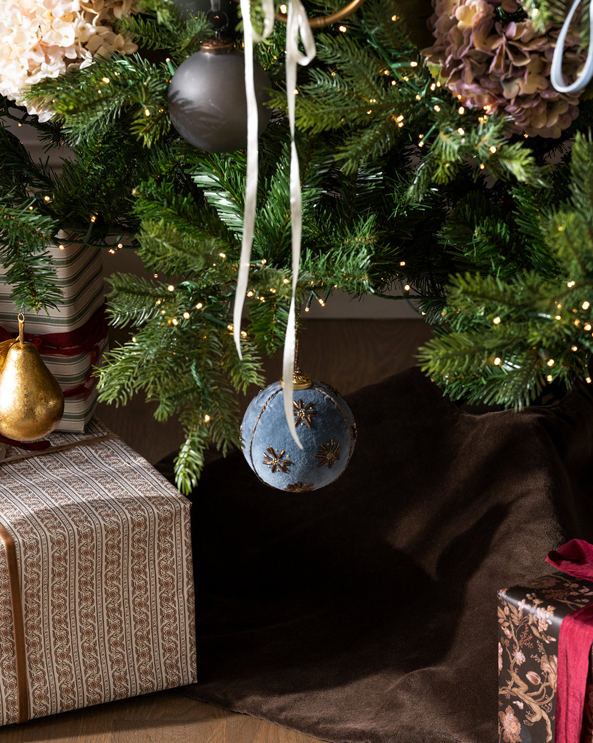 Velvet Brown Tree Skirt