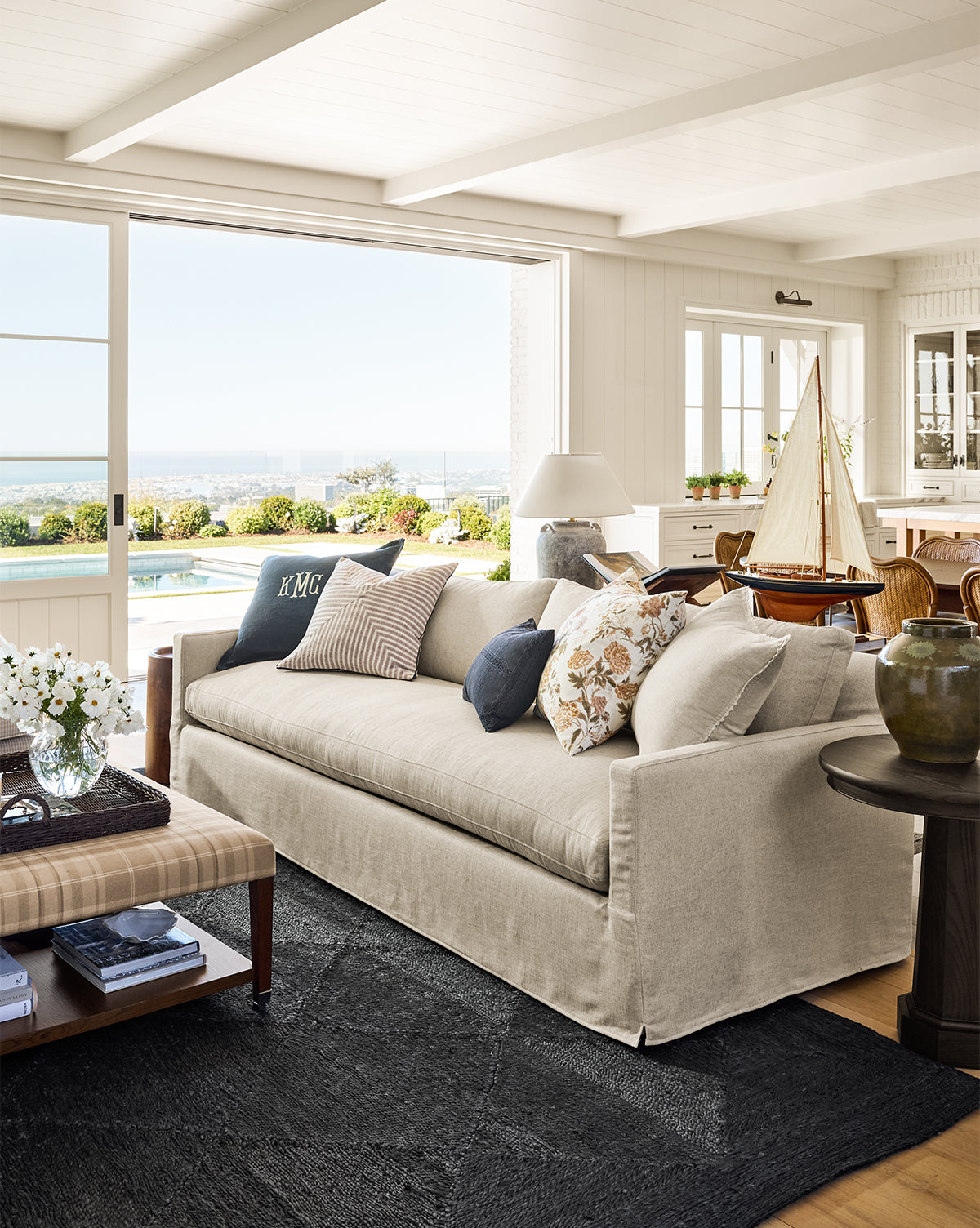 Peterson Classic Slipcover Sofa (75"-100")