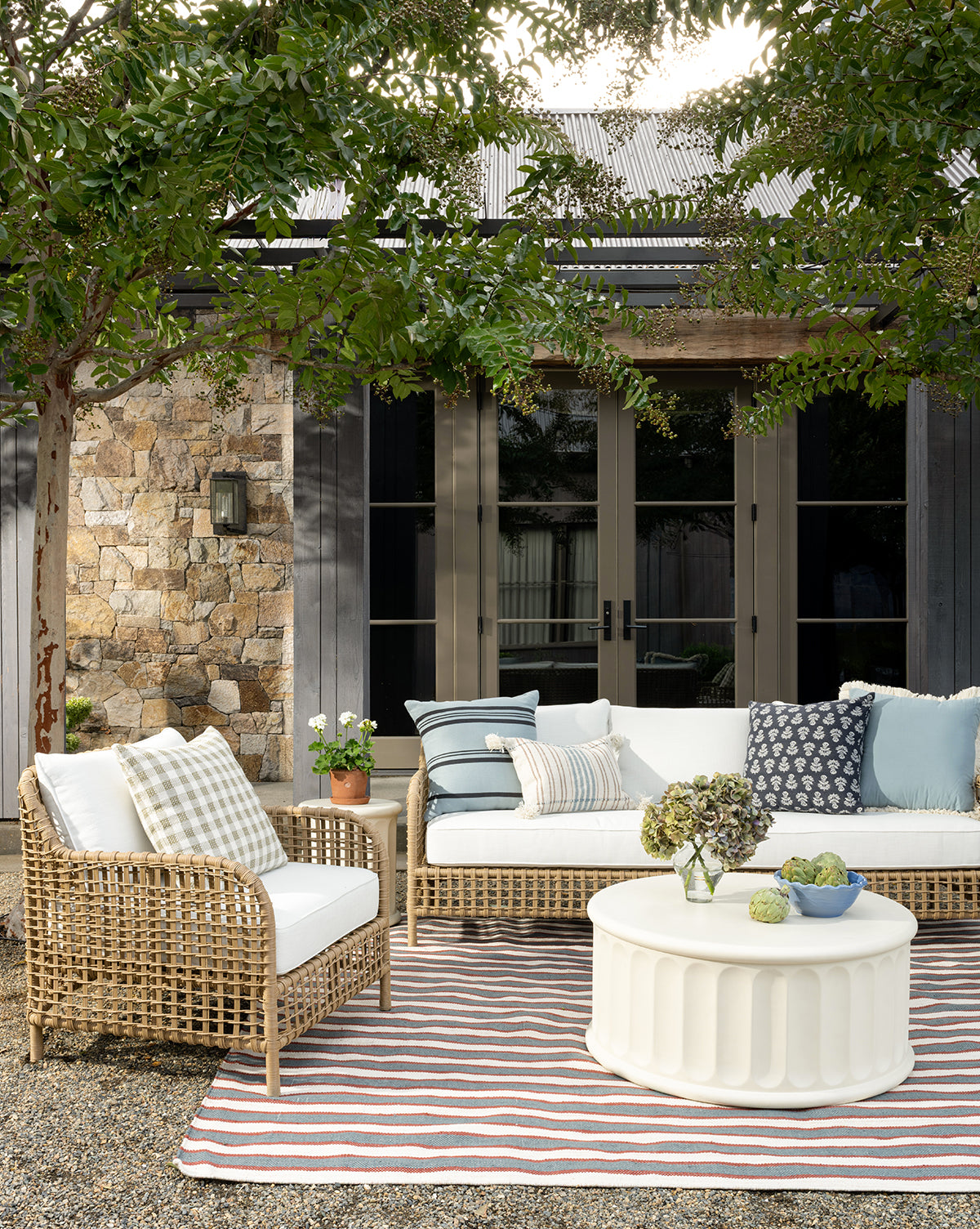 Glenwood Outdoor Sofa (Ready to Ship)