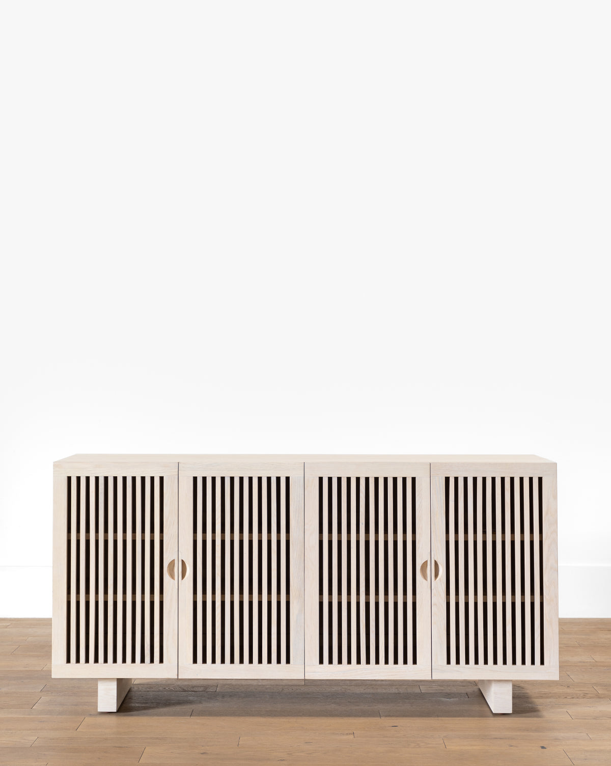 THE WILLARD 「INDIES」 Casper mid-century modern 3-door sideboard cabinet with