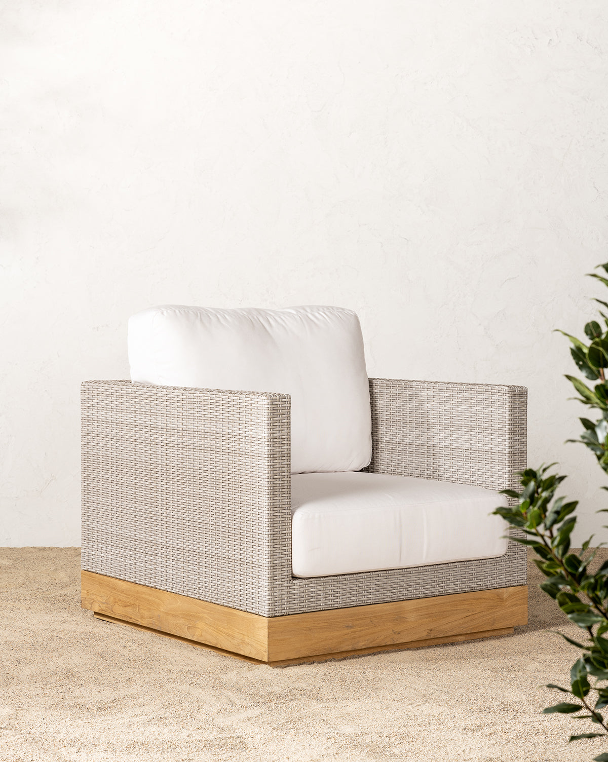 Berdine Wicker Outdoor Chair