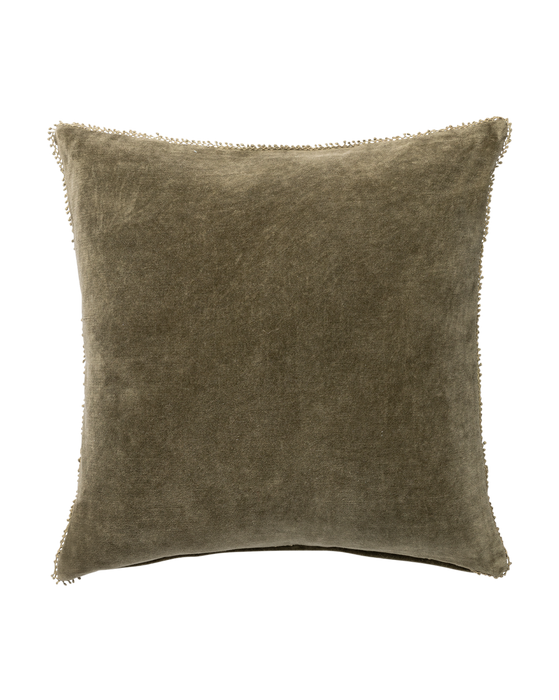 Ivonne Pillow