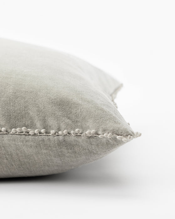 Ivonne Pillow