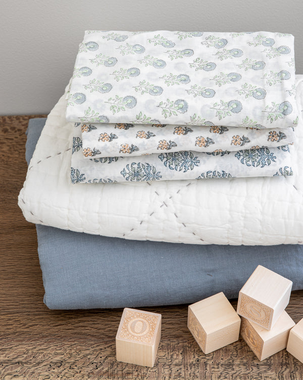Fleur Crib Sheet