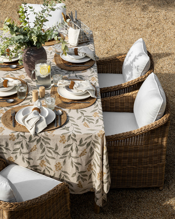 outdoor dining, outdoor dining chair, comfortable outdoor dining chair, woven dining chair