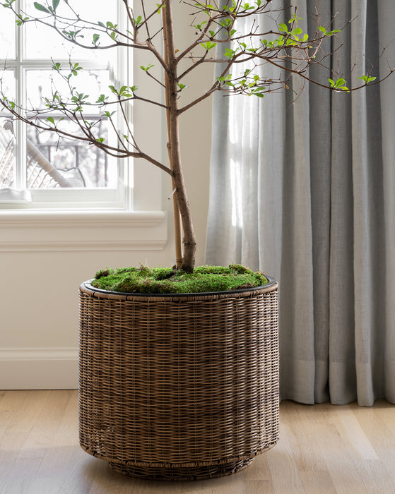 Marina Outdoor Planter