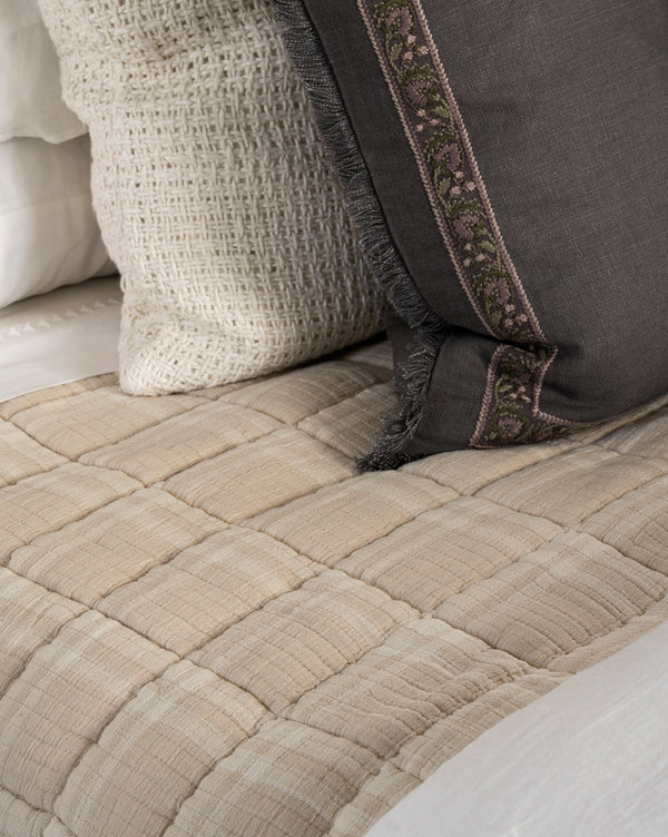 Briony Gauze Quilt