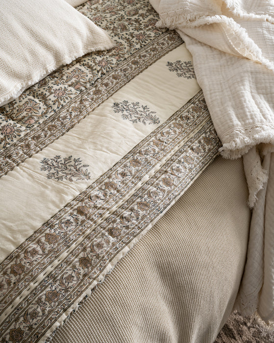 Leander Quilt