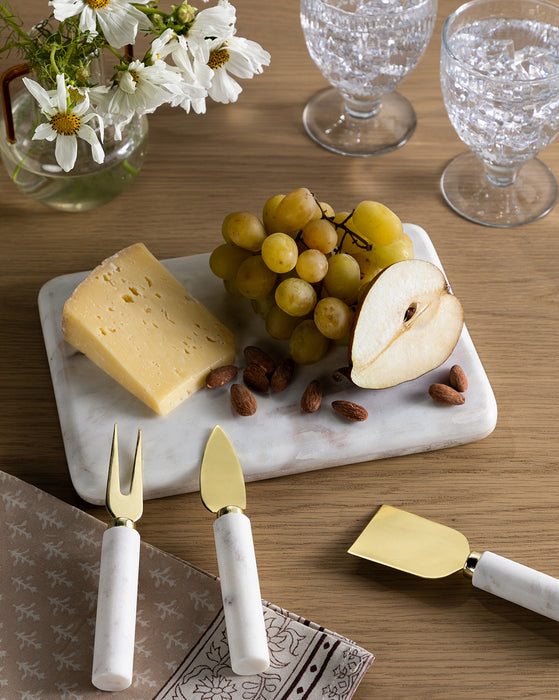 Marble Rounded Edge Cheese Board