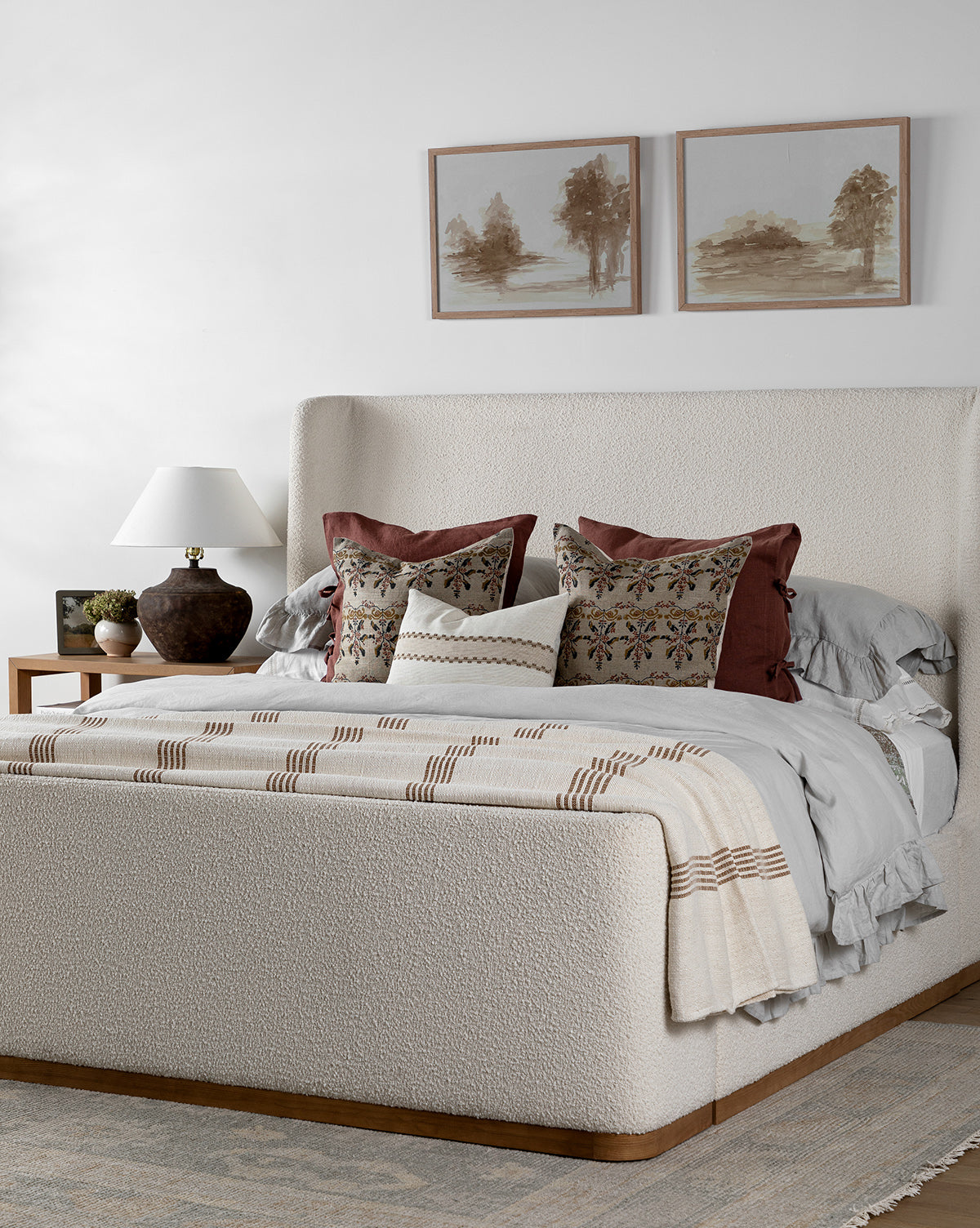 Quick ship upholstered beds discount