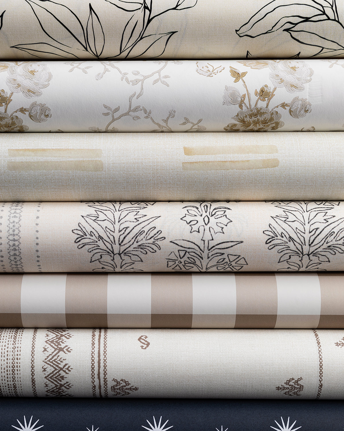 Cecile Floral Print Wallpaper